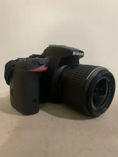 Máquina Fotográfica Nikon