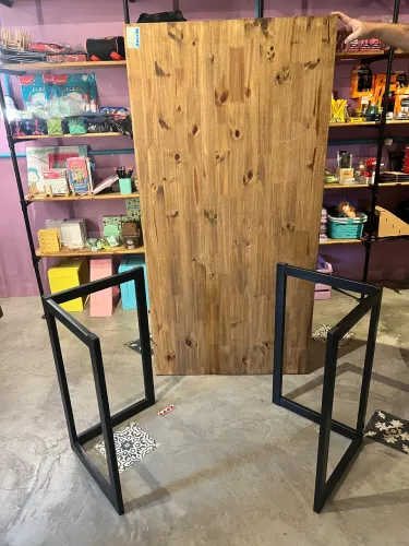 Mesa desmontável 