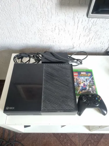 Xbox One Fat 500gb + 1 Controle xbox original + 1 jogo