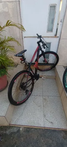 Bicicleta special life cadense
