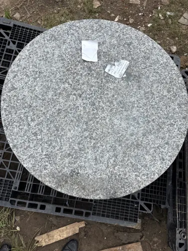 Mesa redonda de granito!