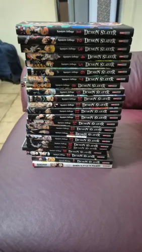 Demon Slayer Mangas, volumes de 1 a 21 + spin-off