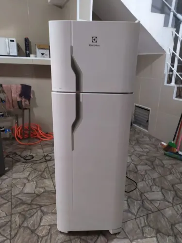 Geladeira duplex Eletrolux frete grátis 