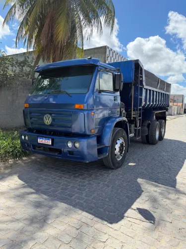 CAÇAMBA 23220 PENEUS NOVOS E AR CONDICIONADO !