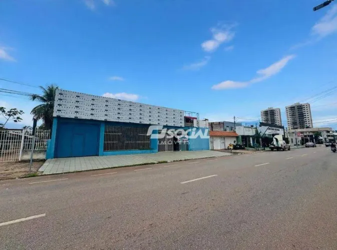 Predio comercial com localizaçao privilegiada e estrutura robusta, Av. Sete de Setembro, B