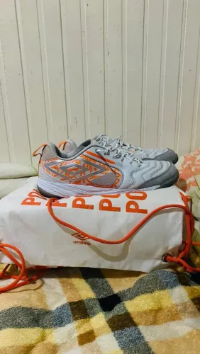 [ALERTA] umbro pro5 bump 2 POLAR MAGMA novinha, pouco tempo de uso,