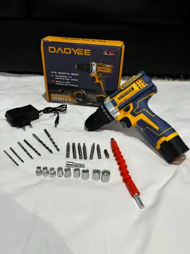 ? FURADEIRA PARAFUSADEIRA DAOYEE 12V ?