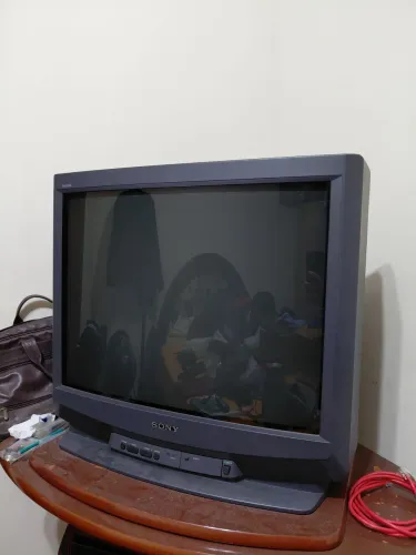 TV SONY Triniton Modelo KV-2970T - relíquia antiga bem conservada! - PREÇO A NEGOCIAR