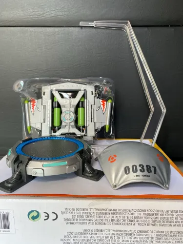 Fortnite Mako Glider Pack McFarlane 