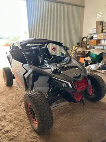 utv Maverick X3 turbo 4x4 quadriciclo