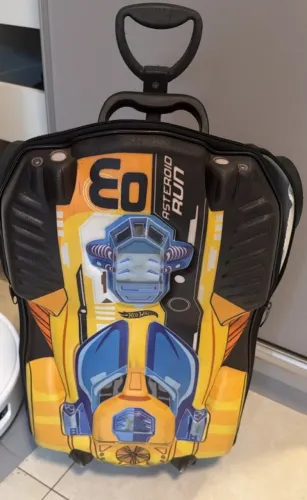 Vendo Mochila nova 