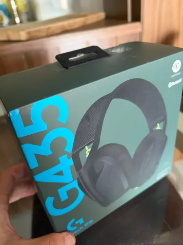 Fone de ouvido logitech G435 pouco usado