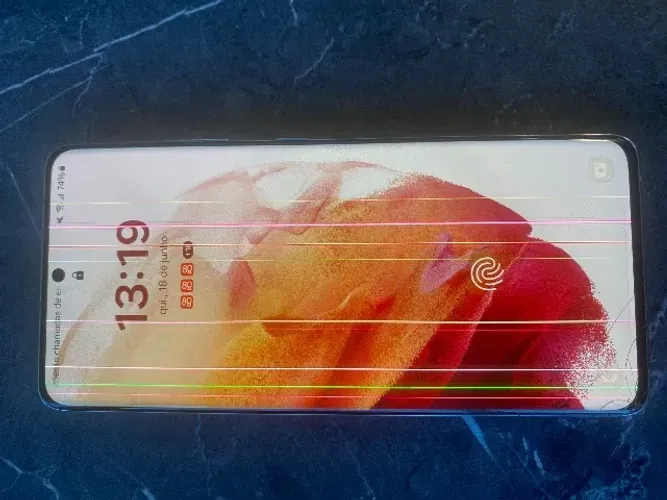 Celular Samsung S21 Ultra, aparelho com 3 anos de uso, com defeito na tela