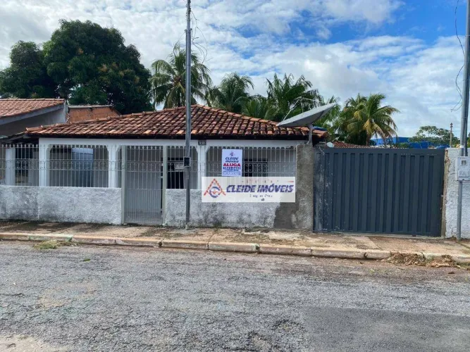 Casa com 3 dormitórios para alugar, 67 m² por R$ 1.600,01/mês - Praeiro - Cuiabá/MT