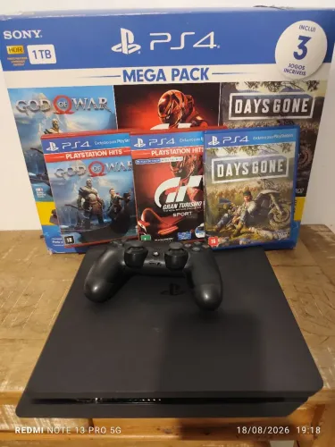 Playstation 4 slim 1TB com 3 jogos e 1 controle original