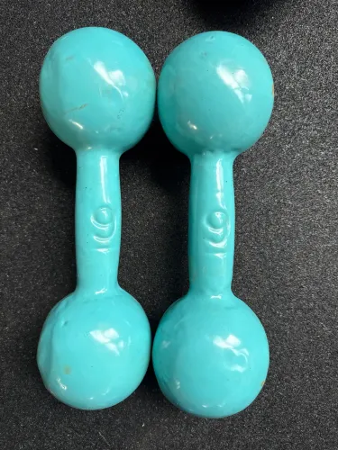 Par de halter emborrachado bola 9kg