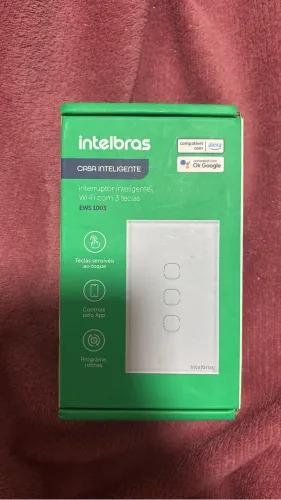 Interruptor Inteligente Intelbras Wi-Fi (3 teclas)