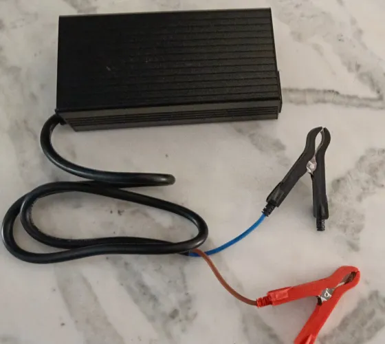 Carregador de bateria lifepo4 14,6V 20A