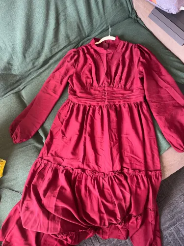 Vestido bordô