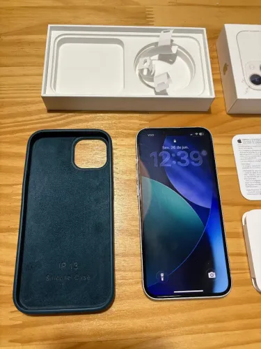 iPhone 13 256GB