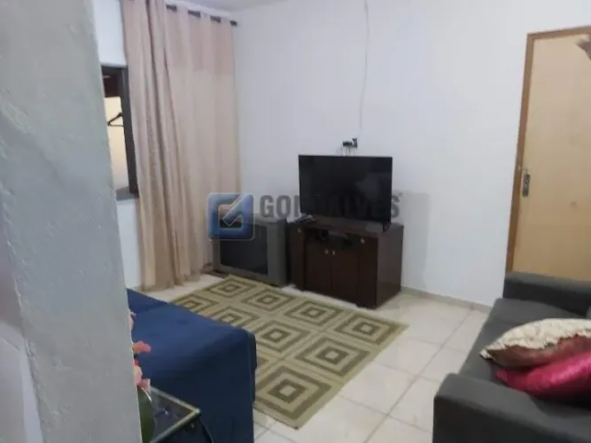 Casa Comercial à Venda em Rudge Ramos, São Bernardo do Campo 3 quartos, 1 suíte, 3 vagas