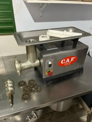 Moedor de carne profissional CAF