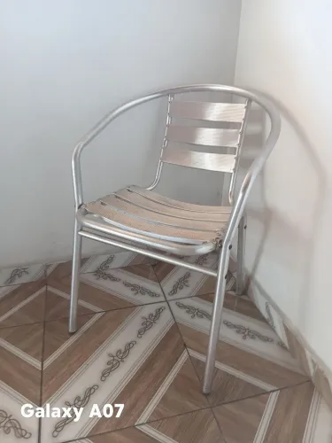 Cadeira de aluminio