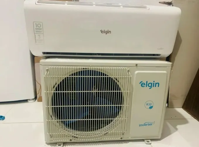 Ar condicionado Elgin 9 BTUs com instalação e material incluso.