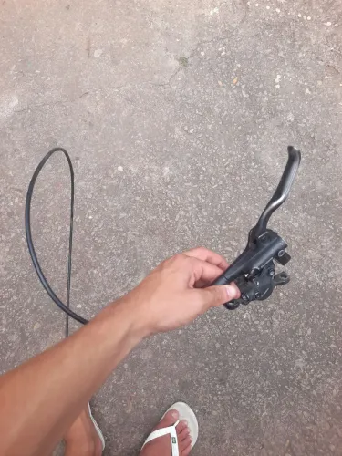 Vendo freio só de trazeiro mt200!