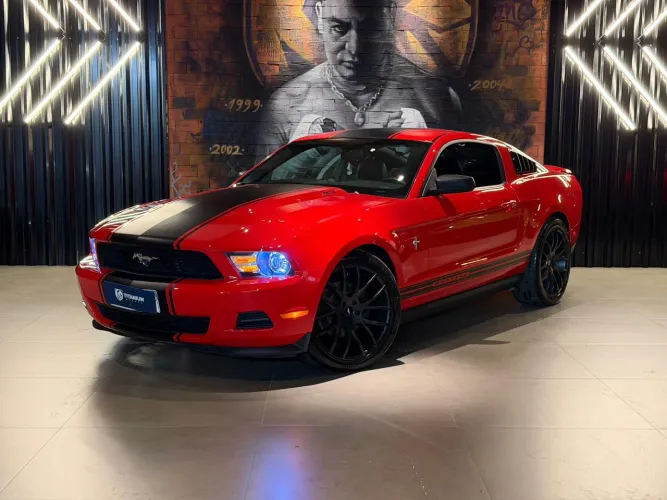 Ford Mustang 3.8 V6 2012