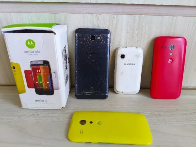 Celulares lote c/ 3  samsung e motorola no estado c/ defeito restauro ou peças