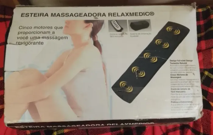 Esteira massageadora Relaxmedic com 5 motores e controle