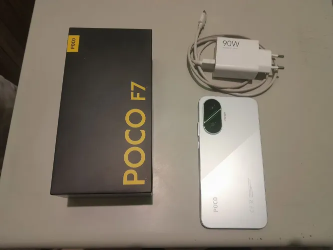 POCO F7 - 512GB / 12 RAM