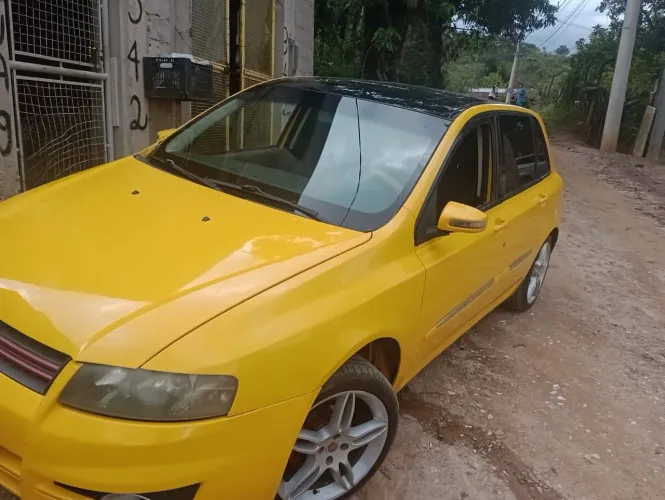 Fiat Stilo Dualogic 1.8 Sporting Flex 8V 5P 2008