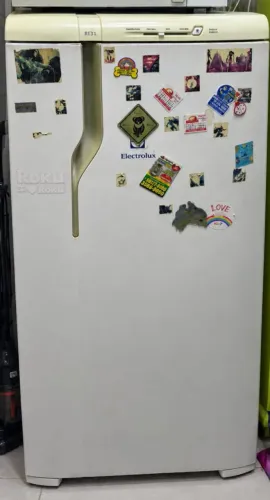 Geladeira Electrolux RE31, 240 litros, 220V