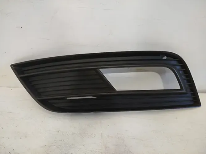 Moldura Milha Esquerda Audi A4 2011 A 2016 Original 25890 Preto Esquerdo