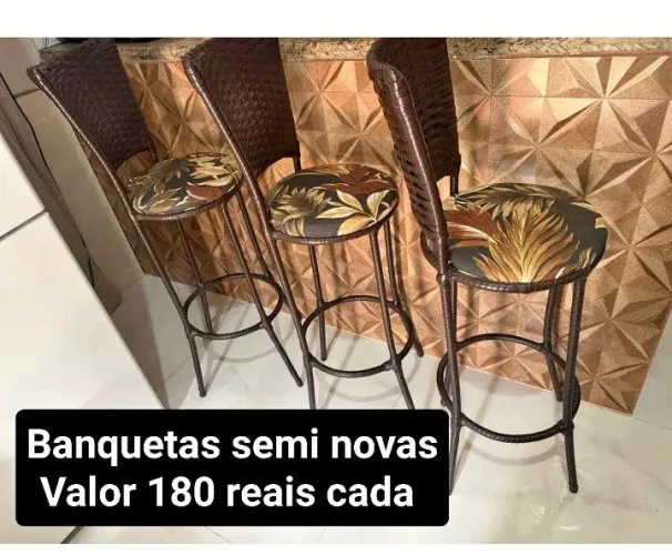 Banquetas semi novas