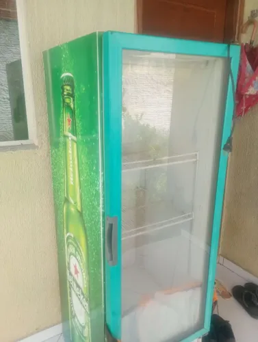 Cervejeira expositora