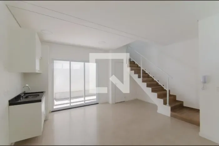 Casa à Venda - Cambuci, 2 Quartos, 103 m2