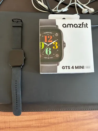 Smartwatch Amazfit GTS 4 mini