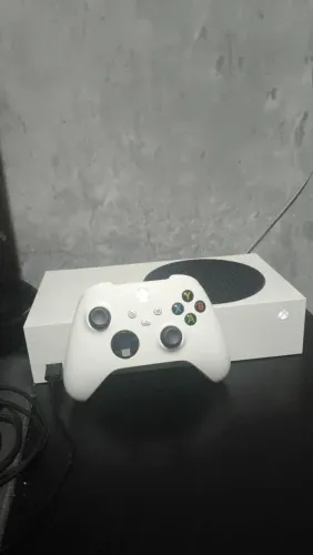 VENDO OU TROCO XBOX SERIES S SEMI-NOVO