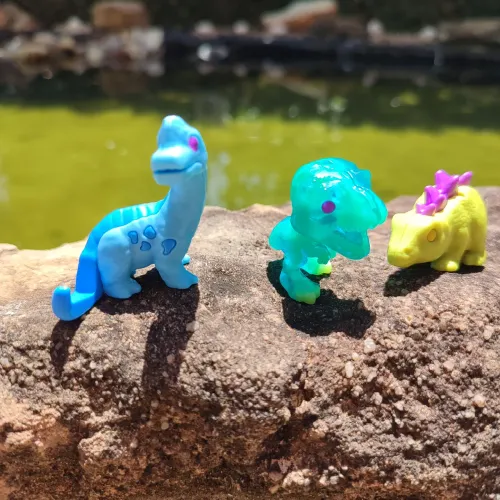 Trio Jurassic World, Kinder Joy 
