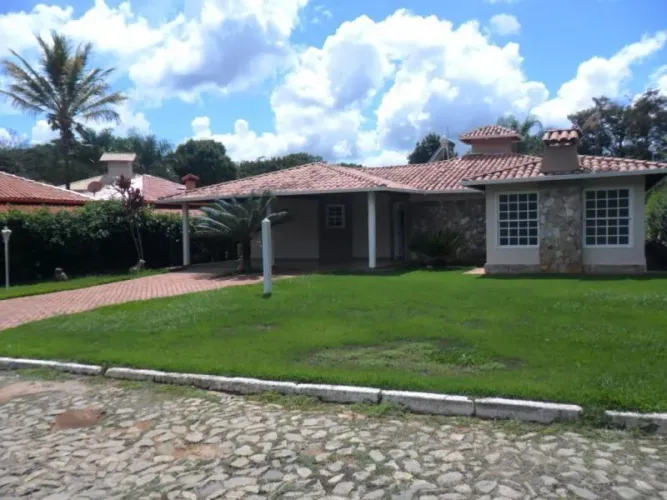 Casa em condomínio em Condados Da Lagoa com 290.00 m² , 3 quarto(s) , 1 suíte(s) , 2 vaga(