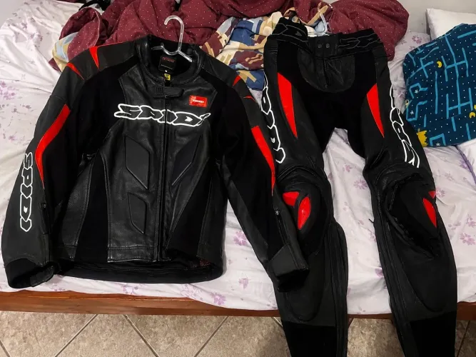 Conjunto SPIDI Couro para Motociclista - Jaqueta + Calça