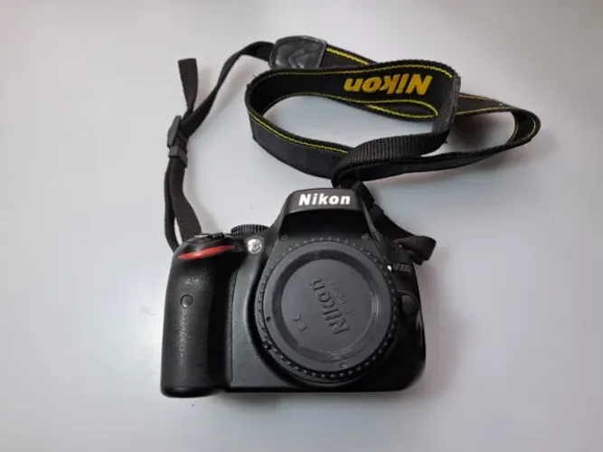 Corpo Nikon D5100 com menos de 8000 cliques (Leia)