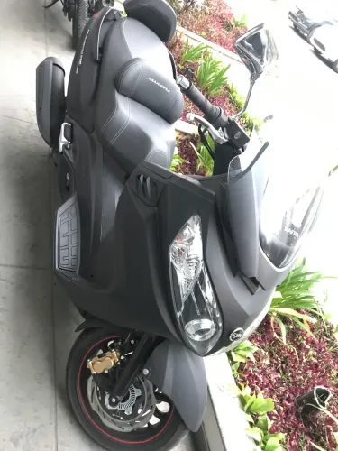 Scooter Maxsym 400