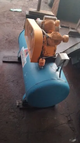 Vendo um compressor SCHULZ  SUPER ADVANCED MSV 20
