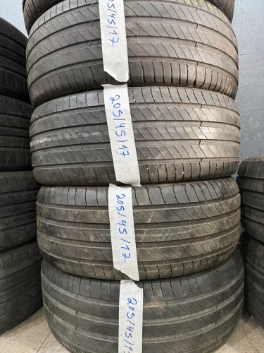 Pneus 205/45/17 marca Michelin 