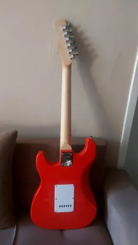 Vendo guitarra elétrica novo