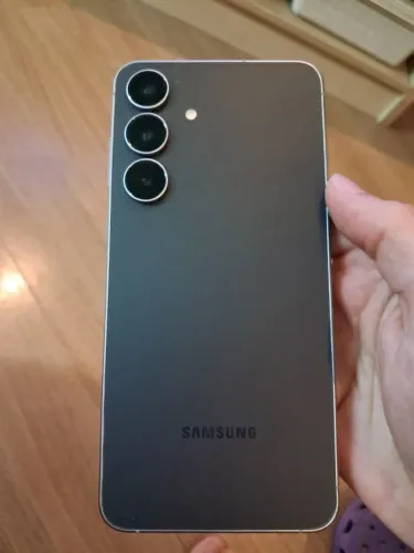 Samsung Galaxy S25FE Impecável 4 meses garantia + NF (128GB)